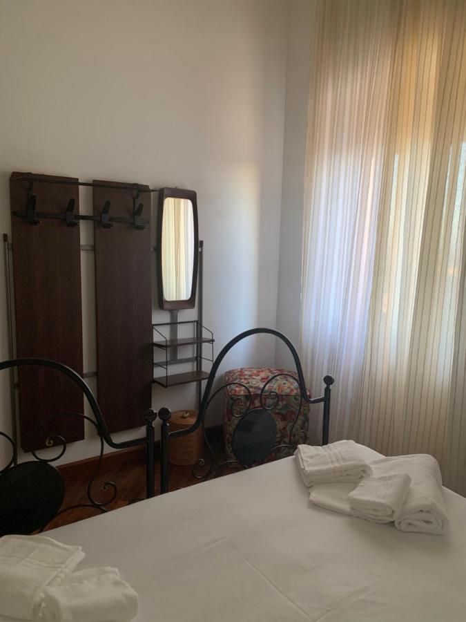 Altrove Bed and Breakfast Cagliari Buitenkant foto