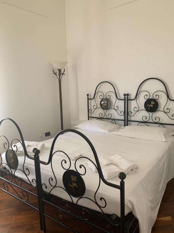 Altrove Bed and Breakfast Cagliari Buitenkant foto